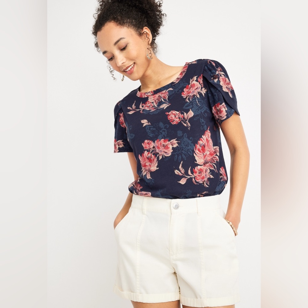 EUC XXL Maurices Meadows Floral Tulip Sleeve Tee